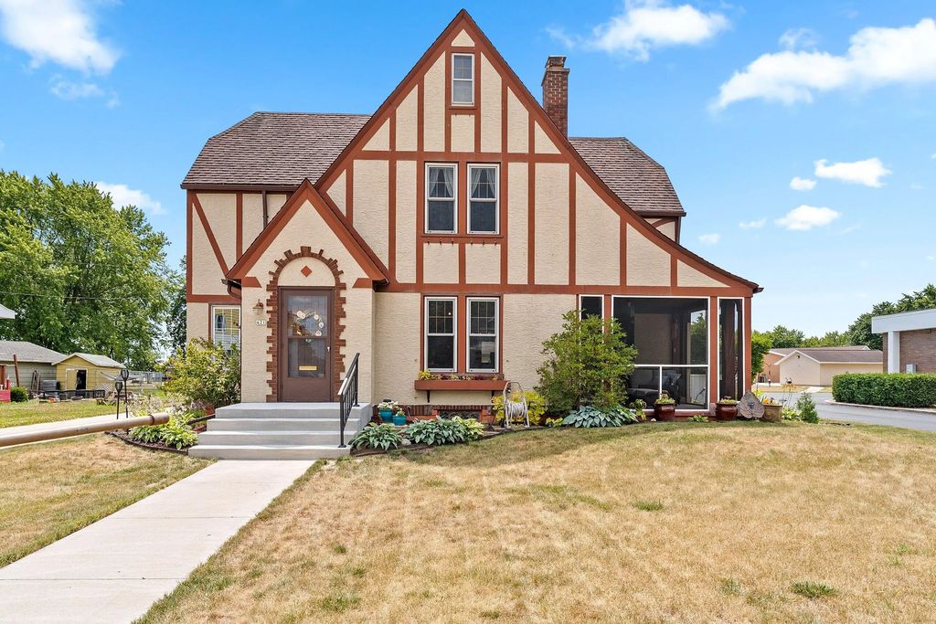 421 Manitowoc St, Reedsville