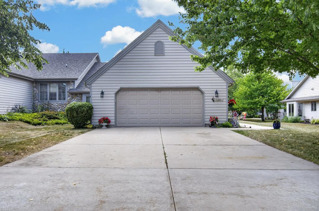 402 Greenvalley Dr, Mount Pleasant