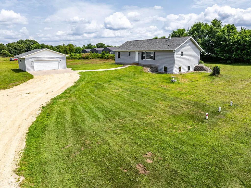 W8320 County Road Z -, Onalaska