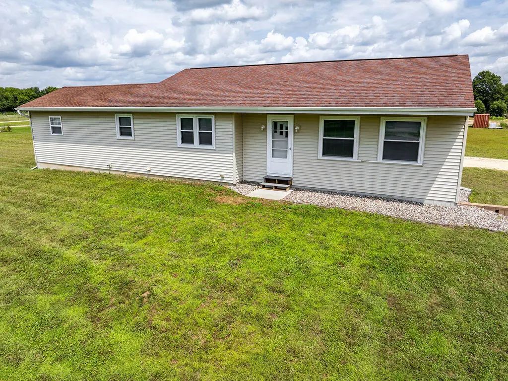 W8324 County Road Z -, Onalaska