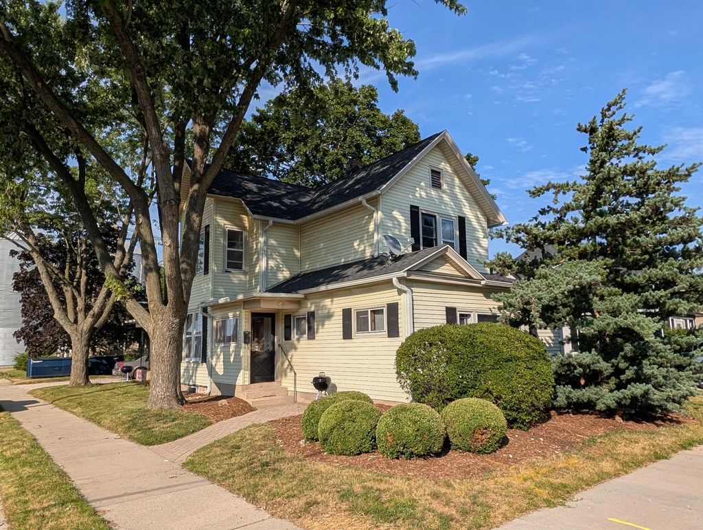 248 W Chestnut St 516 Kendall St, Burlington