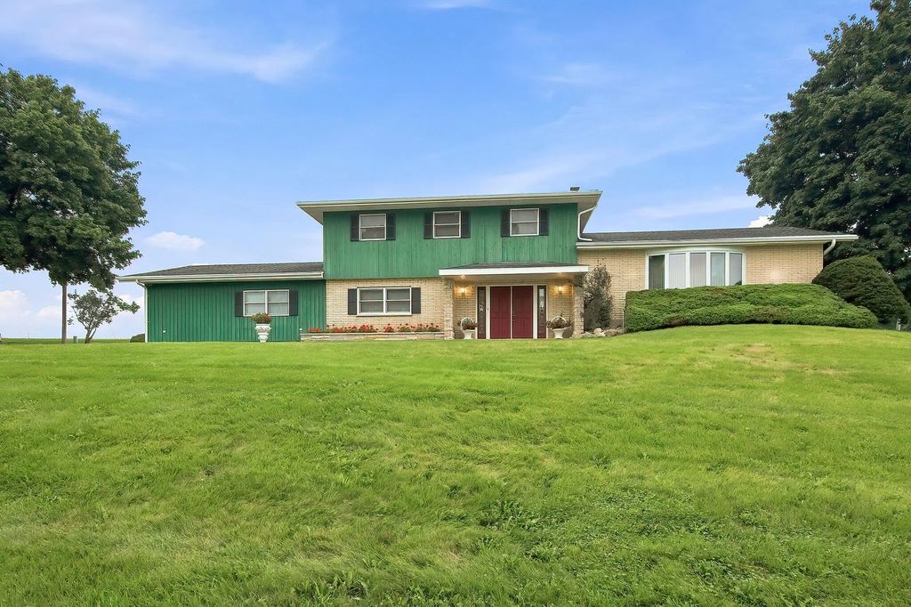 1810 Richmond Rd, Twin Lakes