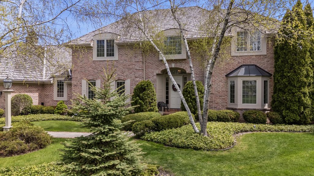 11404 N Justin Dr, Mequon