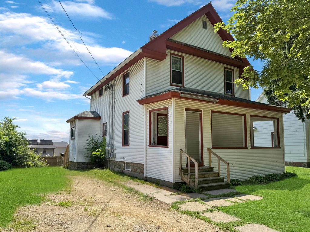 519 Hill St, Sparta