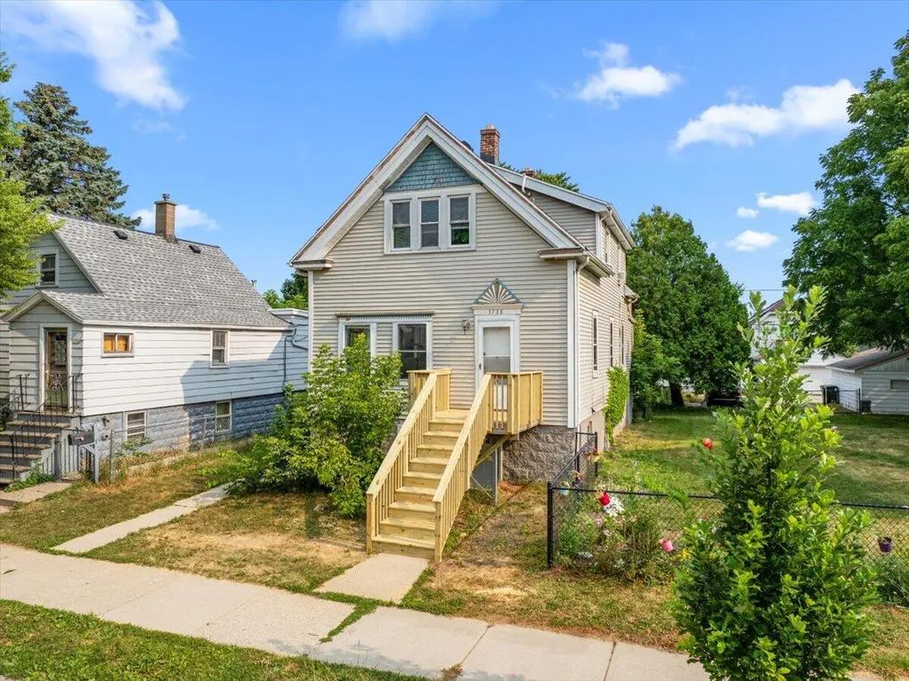 3738 E Pulaski Ave, Cudahy