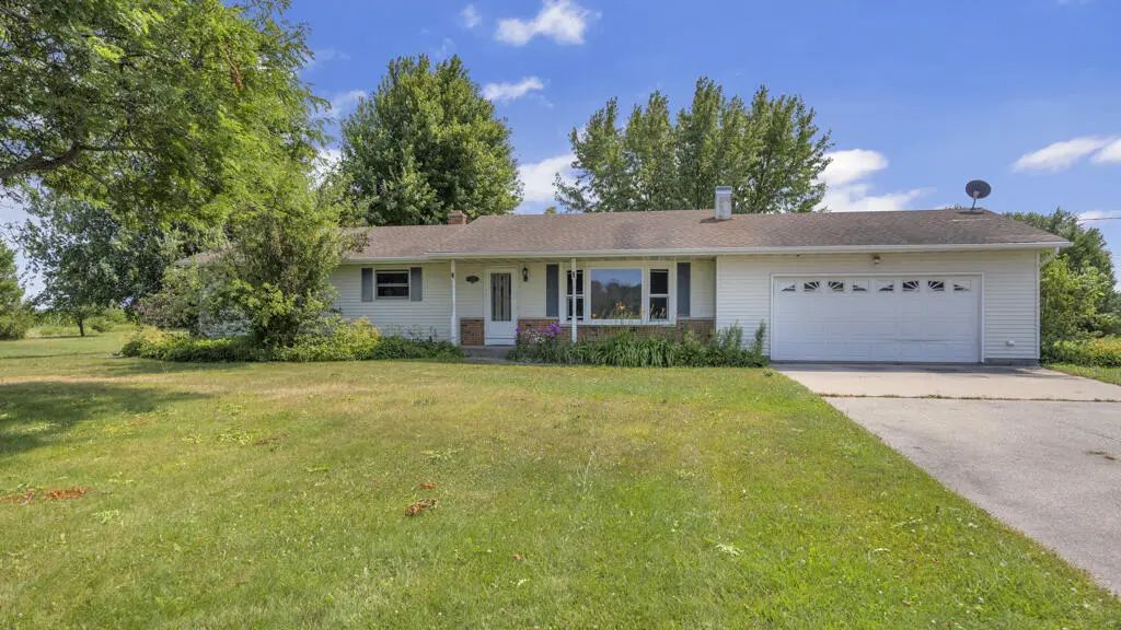 3311 Two Creeks Rd, Mishicot