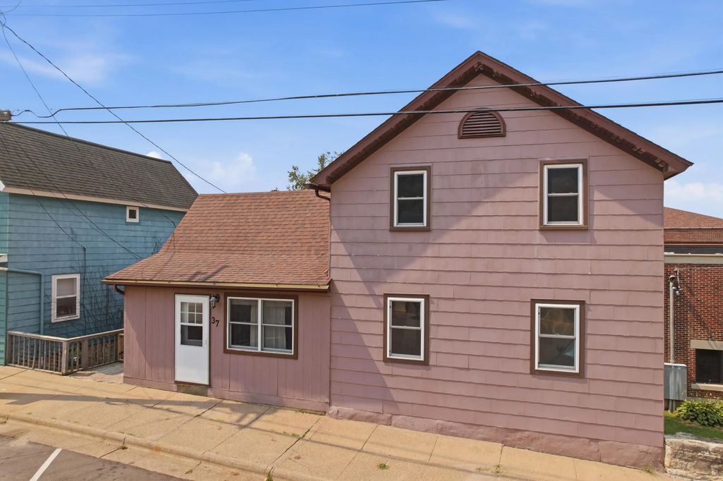 37 N Hill St, Fountain City