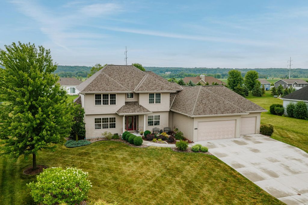 797 Estate Dr, Fond Du Lac