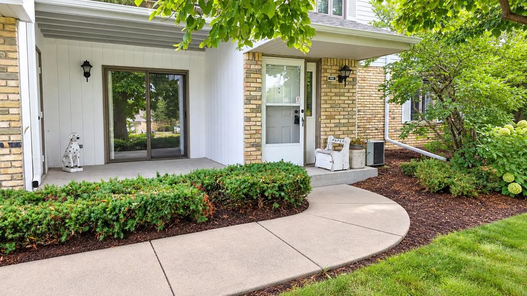 1442 Woodchuck Ct 102, Mount Pleasant