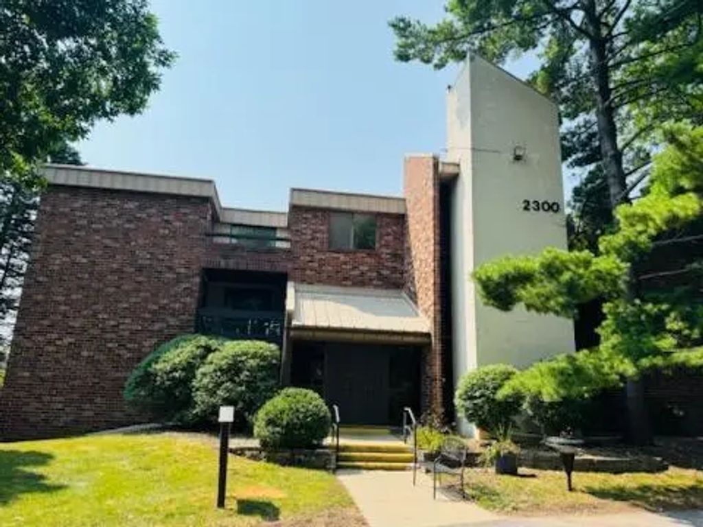 2300 W Good Hope Rd 339, Glendale