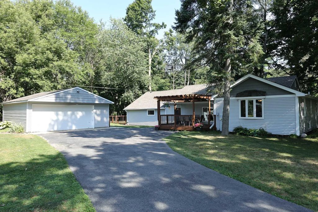 4908 Anker Rd, Caledonia