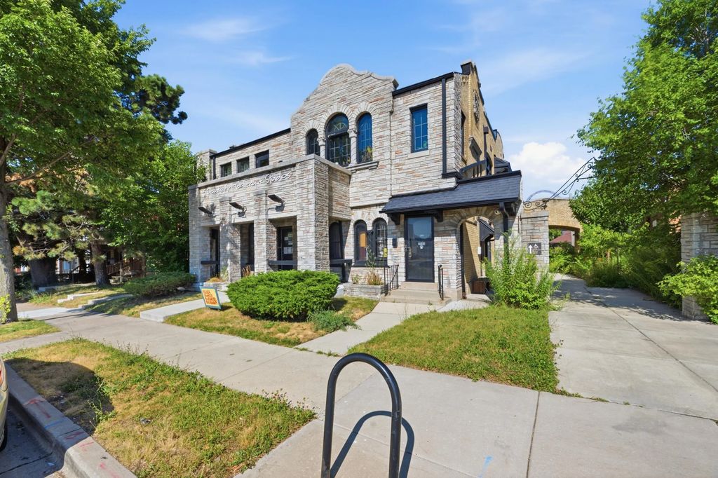 3514 N Port Washington Ave 3512-3516, Milwaukee