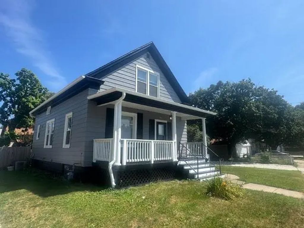 7411 11th Ave, Kenosha