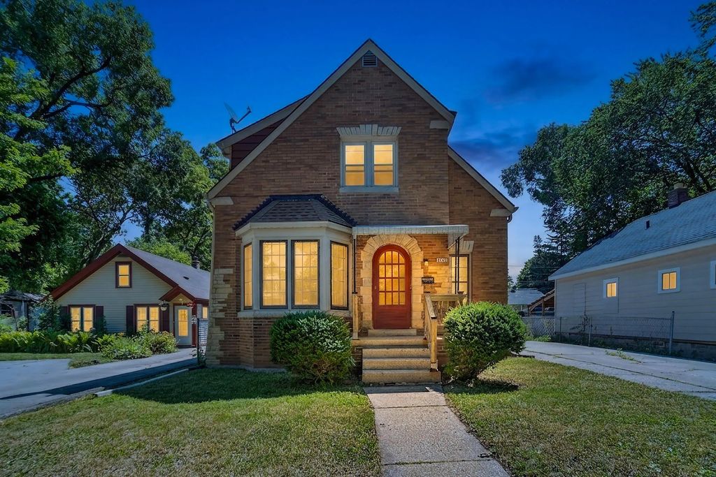 4700 N 50th St, Milwaukee
