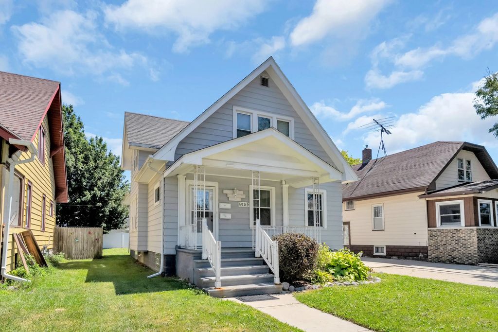 5909 33rd Ave, Kenosha