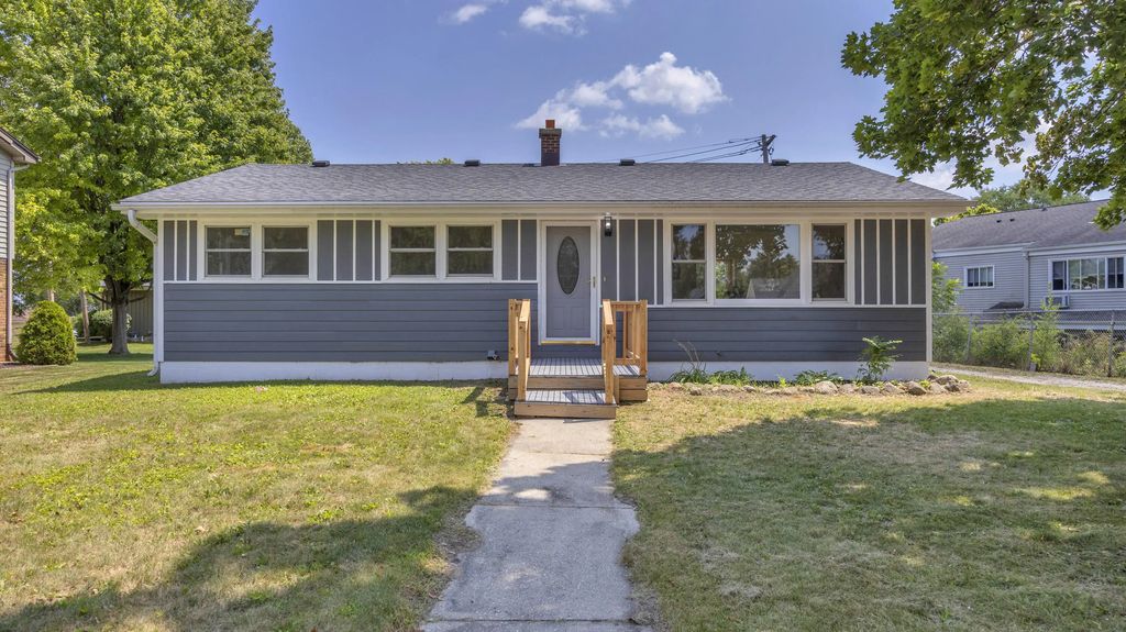 636 Giddings Ave, Sheboygan Falls