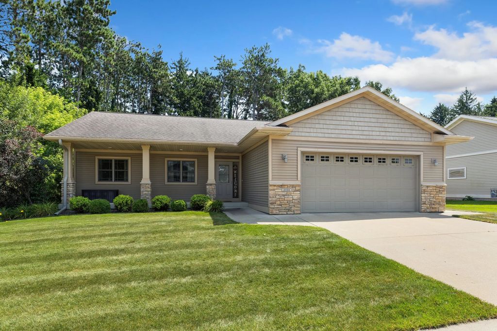4086 Pineview St, Onalaska