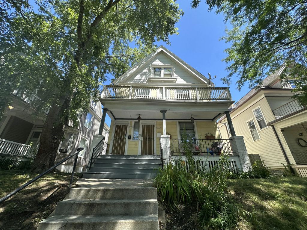 3032 N Booth St 3034, Milwaukee