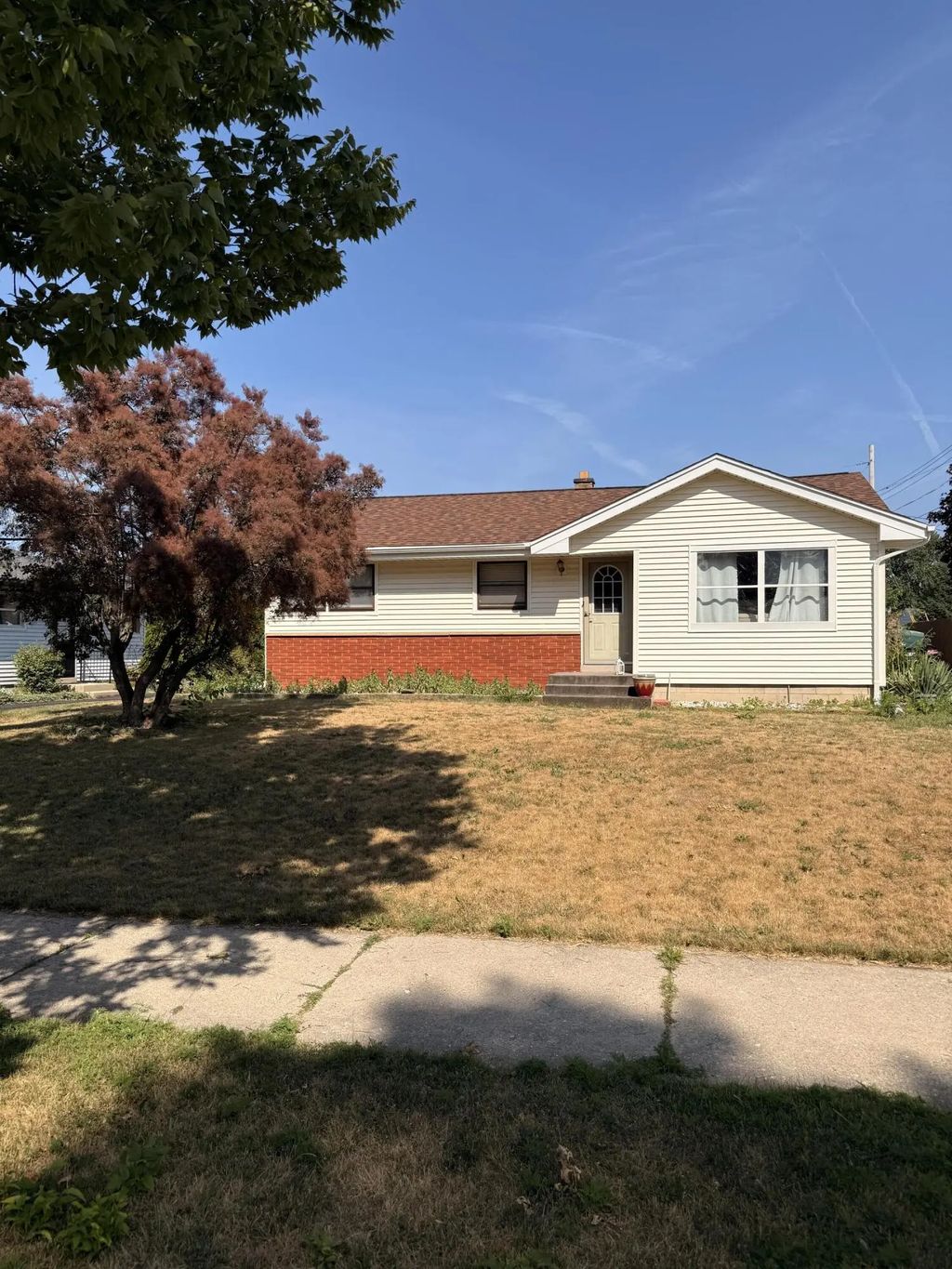 2970 S 99th St, West Allis