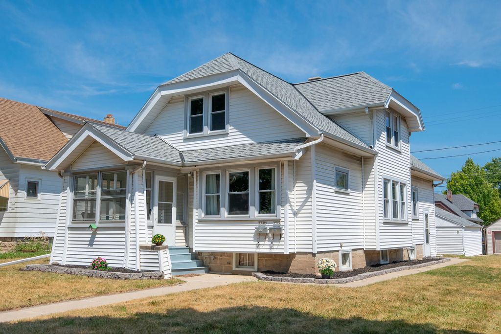1540 S 58th St 1542, West Allis
