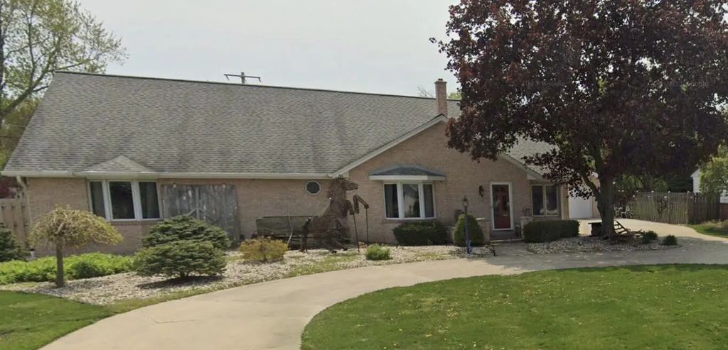 3513 Mercury Ln, Caledonia