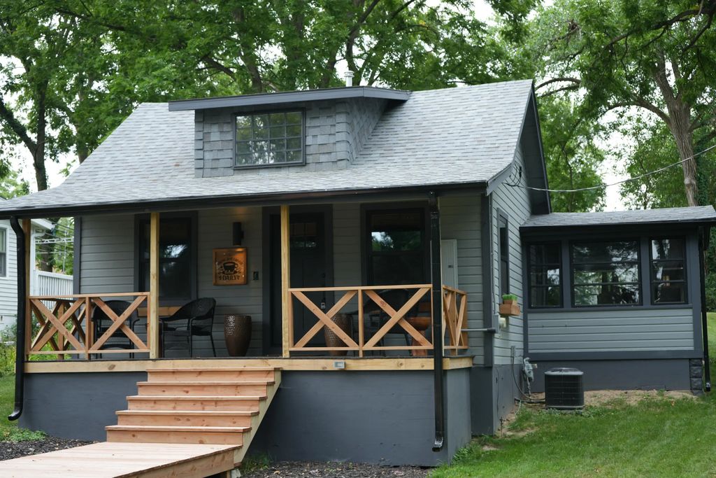 W3673 Oakrest Ave, Linn