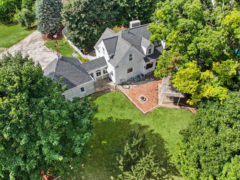3123 W Grange Ave, Greenfield
