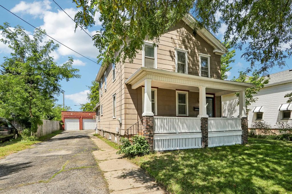 4212 7th Ave, Kenosha