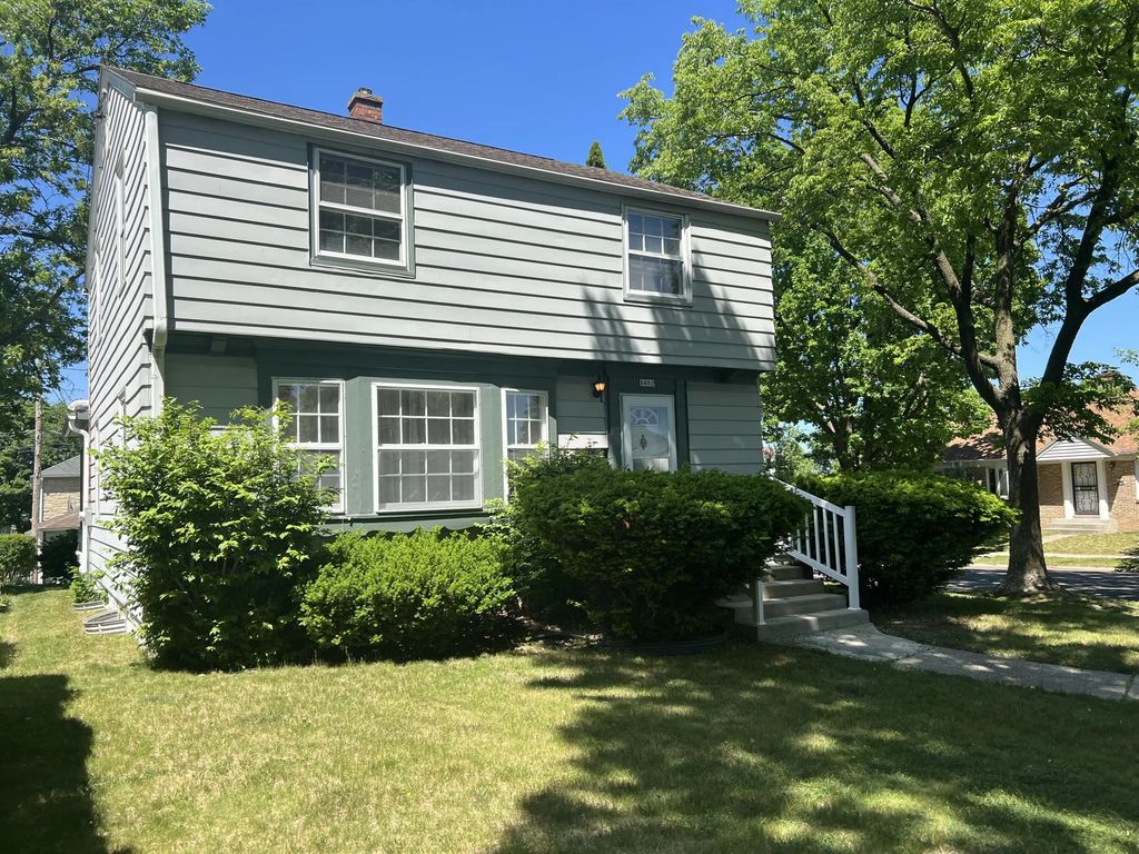 6402 W Girard Ave, Milwaukee