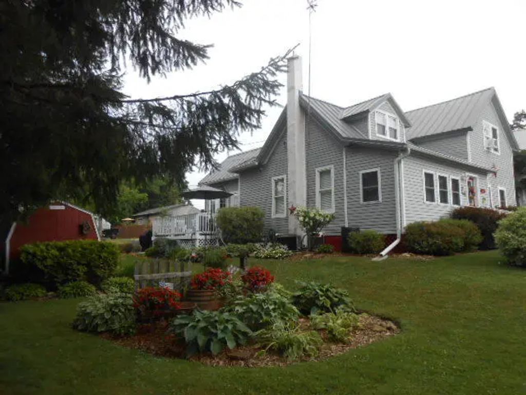 721 Field Ave, Hillsboro