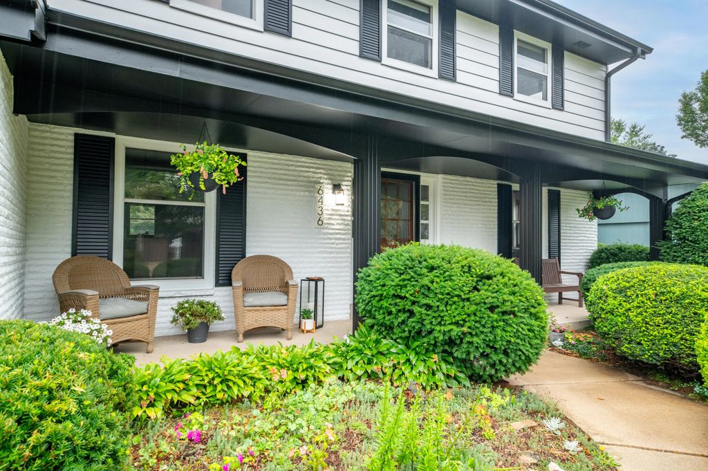 6436 Riverdale Ln, Greendale