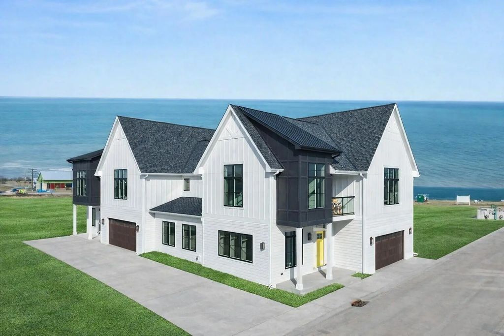 496 Bastle Wynd - 9, Port Washington