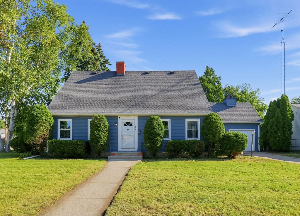 2605 James Blvd, Racine