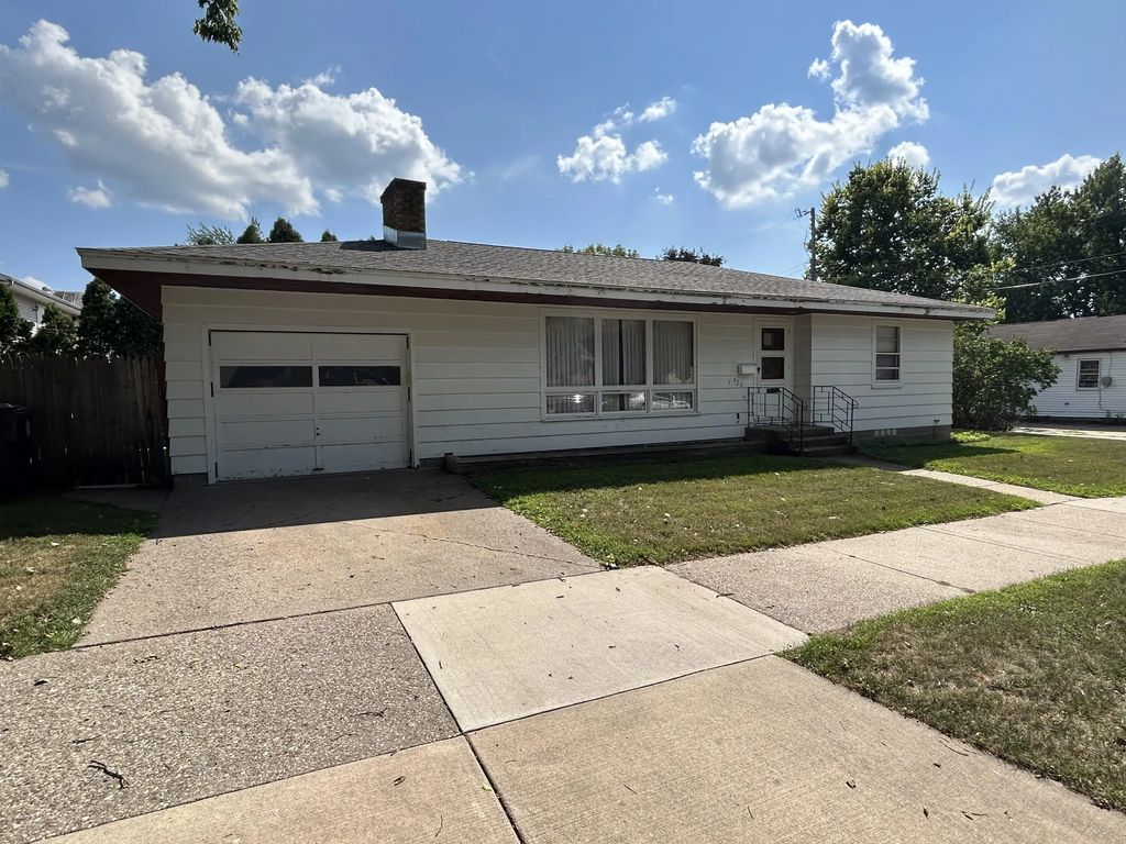 920 Zeisler St 731 10th St N St, La Crosse
