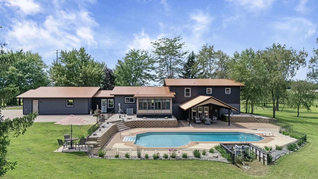 N15648 West Prairie Rd, Trempealeau