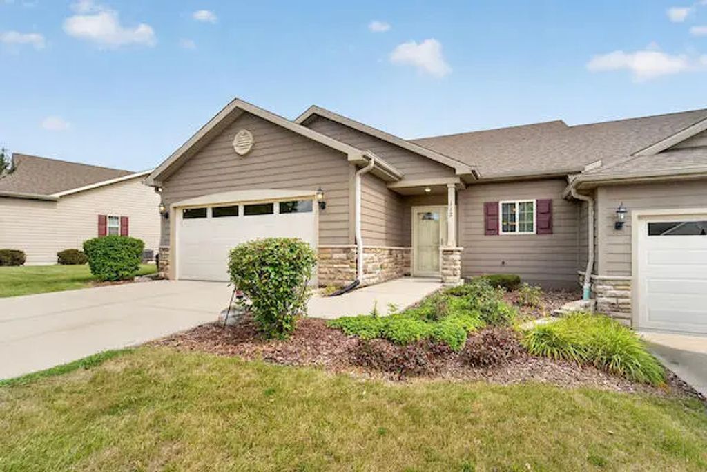 112 Walnut Ridge Rd 17, Union Grove