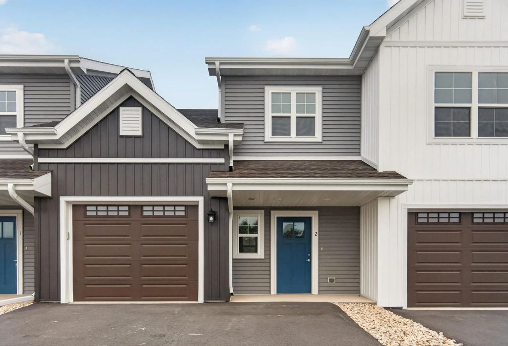 1675 Reigle Dr 2, Kewaskum