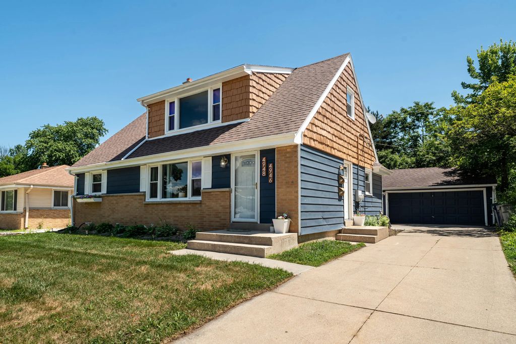 4946 N 108th St 4948, Milwaukee
