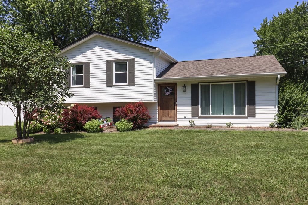 906 114th St, Pleasant Prairie