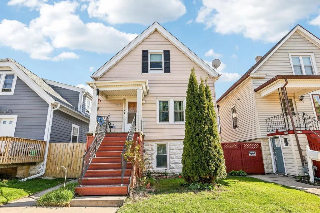 1823 W Kerney Pl 1823a, Milwaukee