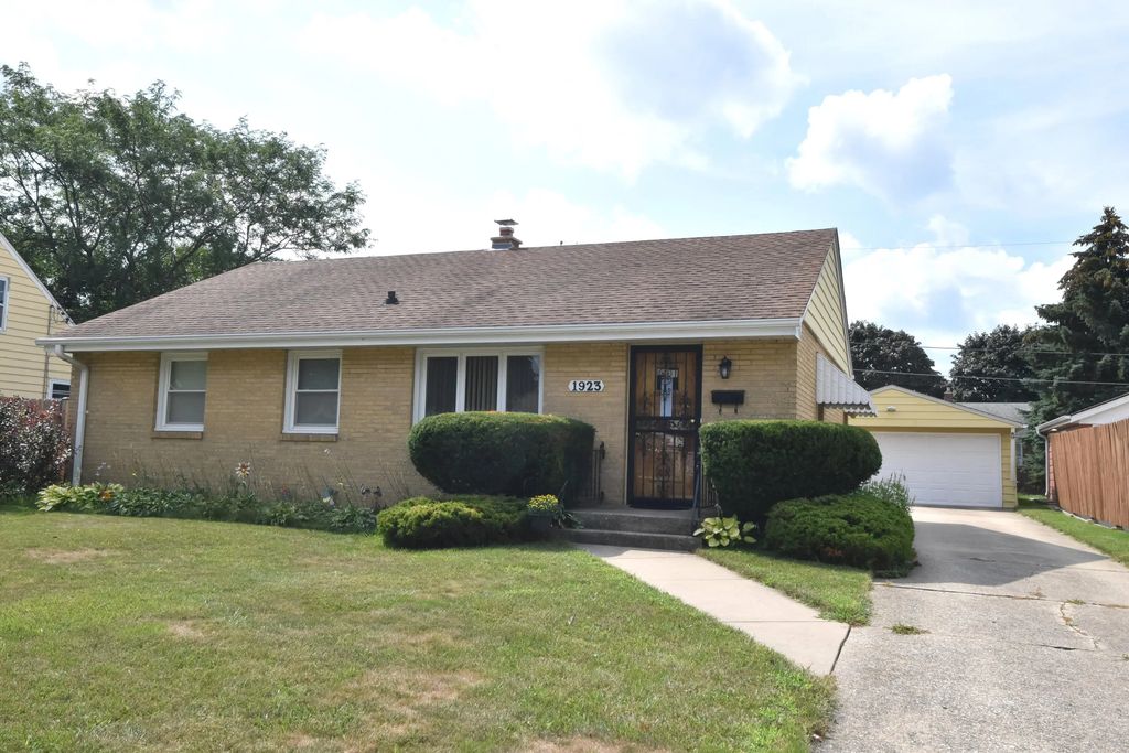 1923 Arlington Ave, Racine