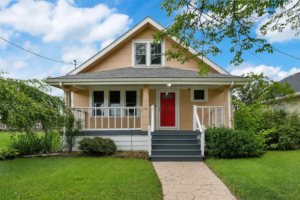 5426 32nd Ave, Kenosha