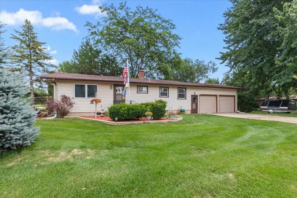 6492 Municipal Dr, Trenton