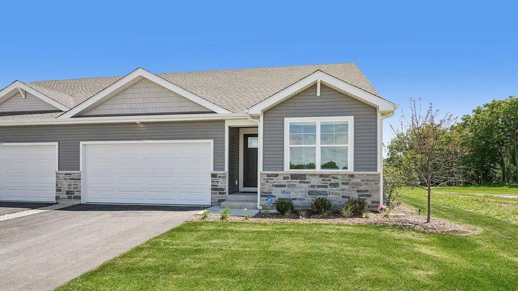 786 Concord Cir Unit B, Burlington