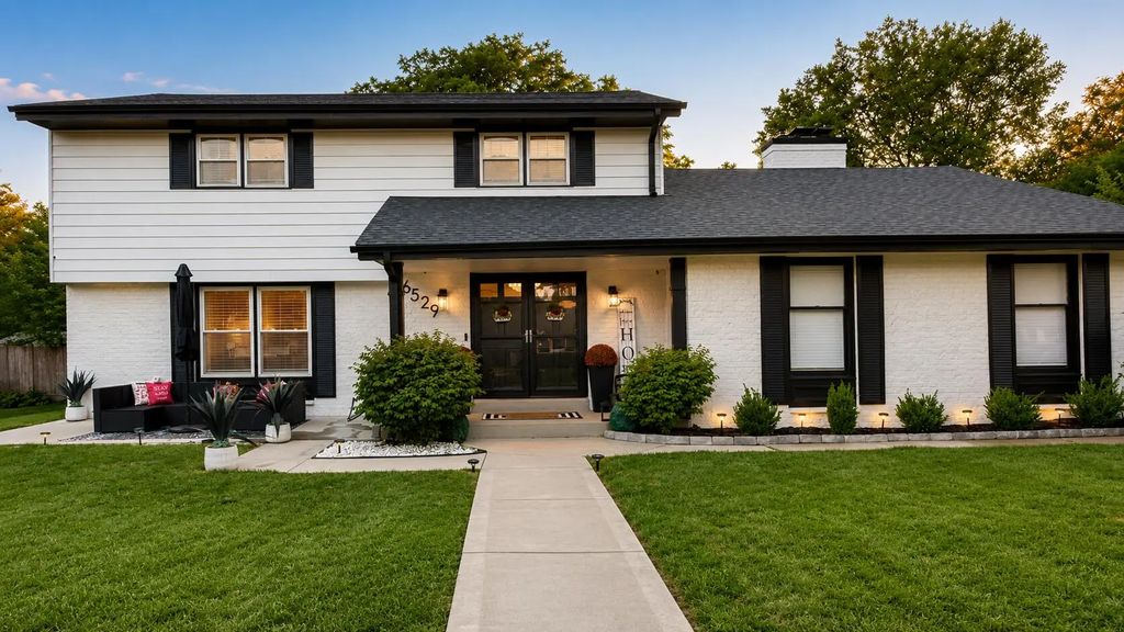 6529 N Range Line Rd, Glendale