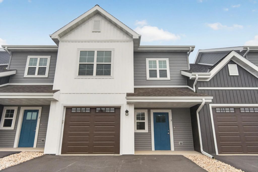 1675 Reigle Dr 3, Kewaskum