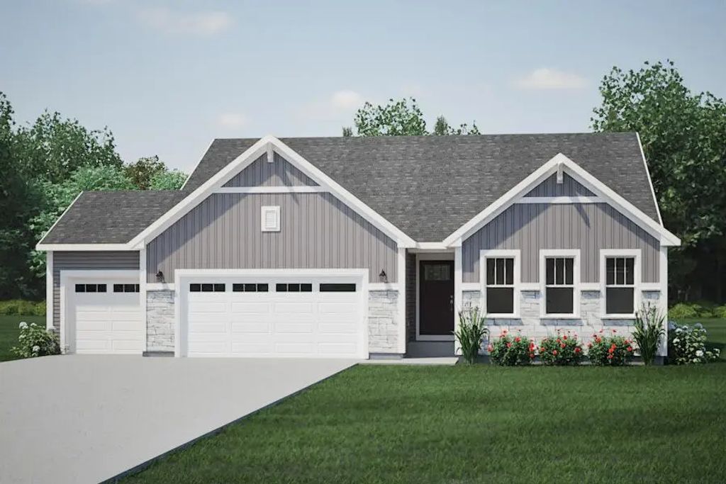 W188n15721 Maple Fields Cir, Jackson