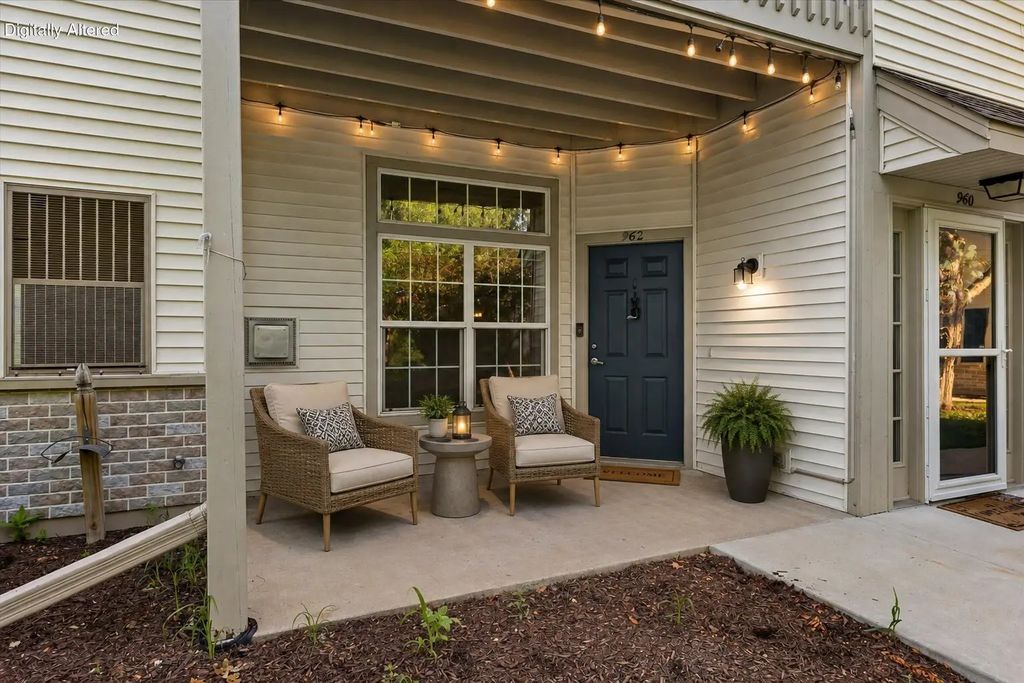 962 Bedford Ct 101, Mount Pleasant