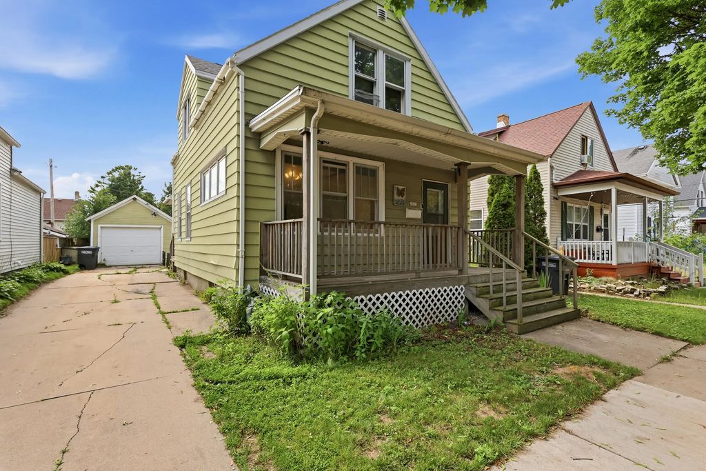 2312 N 11th St, Sheboygan