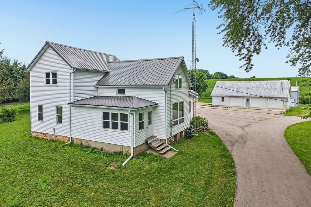 N1372 Second Street Rd N1374, Emmet